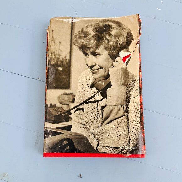 Vintage 1970s Book "If Life is a Bowl of Cherries What Am I Doing in the Pits" - Picture 8 of 8